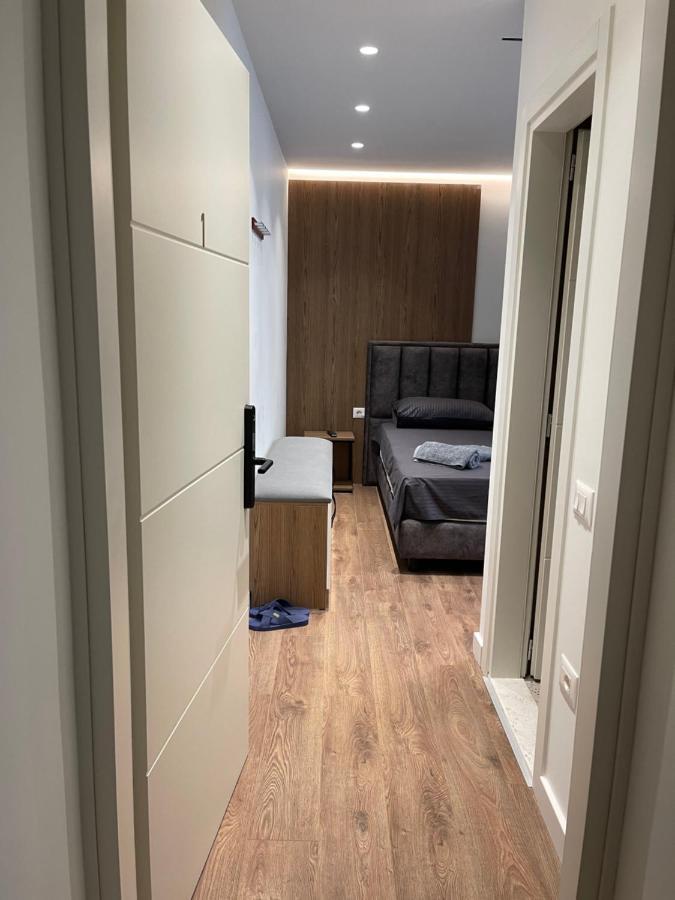 Downtown Studio Apartments Tirana Eksteriør billede