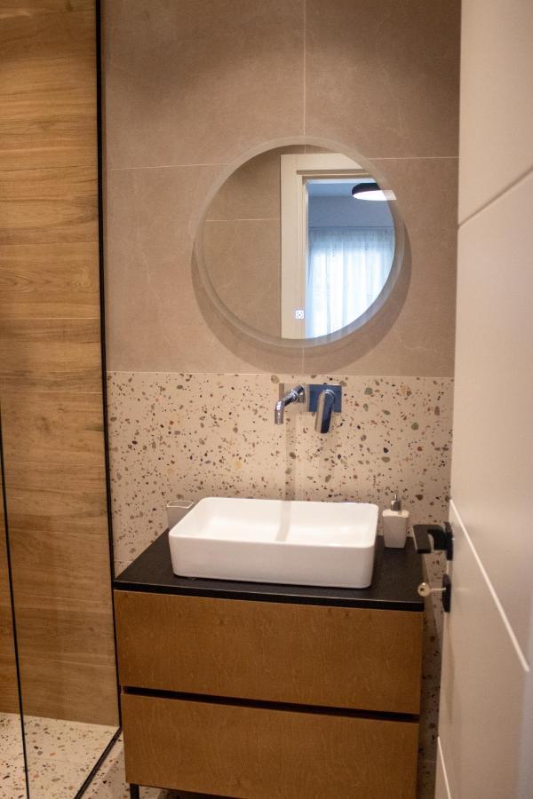 Downtown Studio Apartments Tirana Eksteriør billede