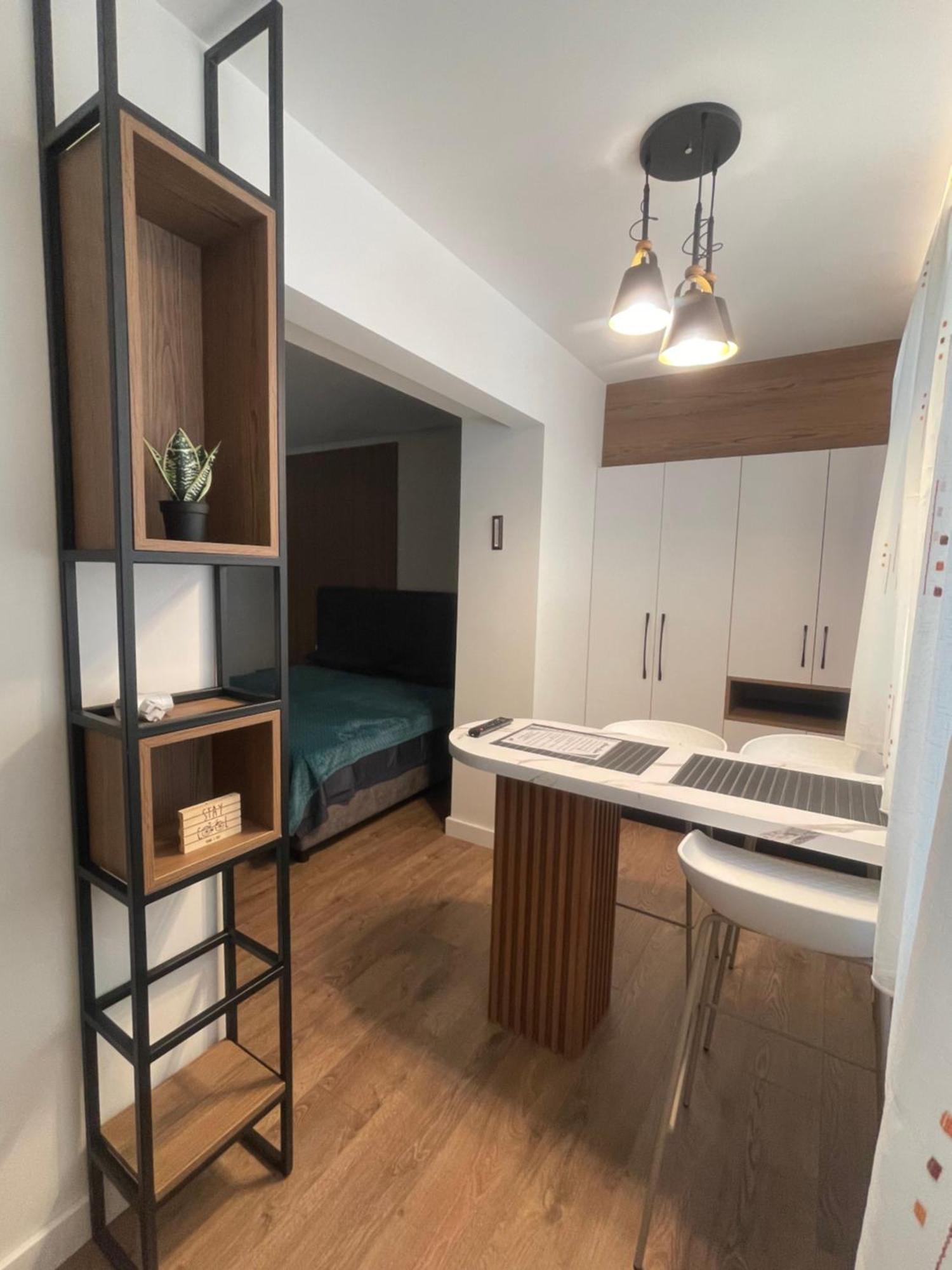 Downtown Studio Apartments Tirana Eksteriør billede
