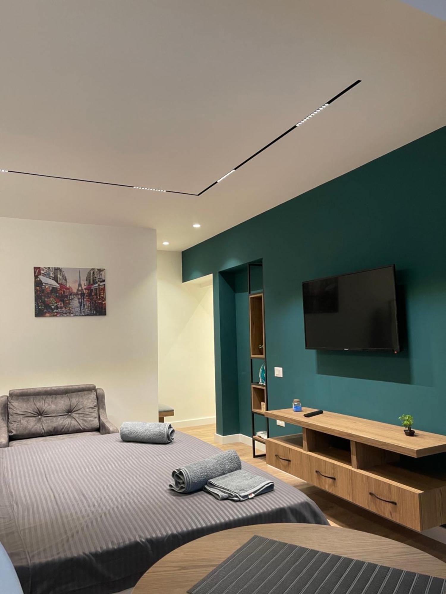 Downtown Studio Apartments Tirana Eksteriør billede